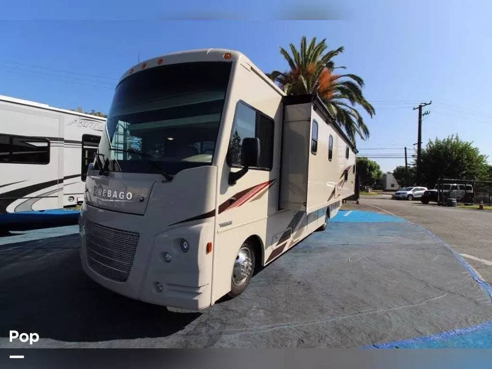 Call now about this 2020 Winnebago Vista 31BE! 2020 Winnebago Vista 31BE - Used Class A For Sale by Pop RVs in Norwalk, California features Slideout, Generator, Air Conditioning, Leveling Jacks, Awning