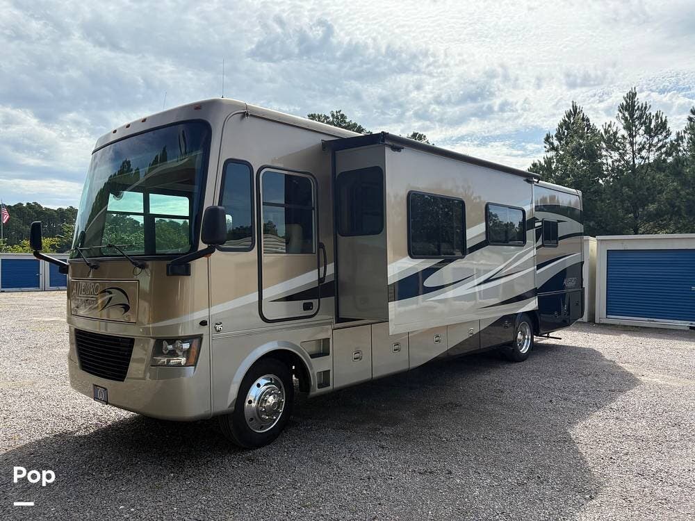 Call now about this 2012 Tiffin Allegro Open Road 34TGA! 2012 Tiffin Allegro Open Road 34TGA - Used Class A For Sale by Pop RVs in Bluffton, South Carolina features Generator, Air Conditioning, Leveling Jacks, Slideout, Awning