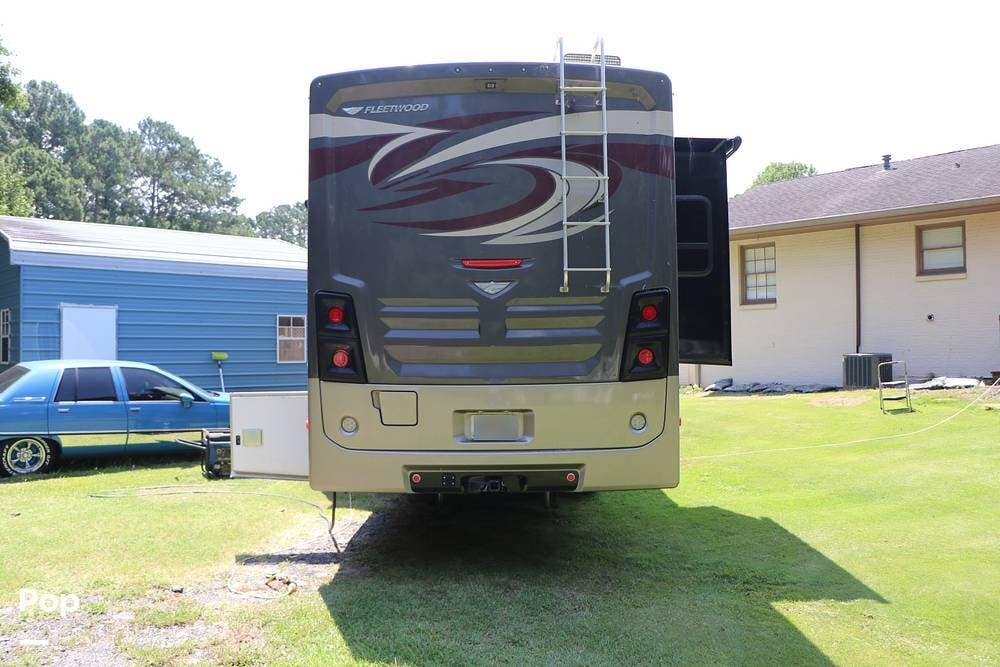 Contact us now about this 2018 Fleetwood Bounder 35K! 2018 Bounder 35K by Fleetwood from Pop RVs in Rex, Georgia
