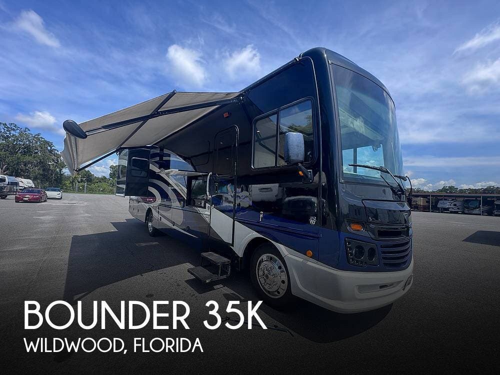 Email now about this 2018 Fleetwood Bounder 35K! Used 2018 Fleetwood Bounder 35K available in Wildwood, Florida