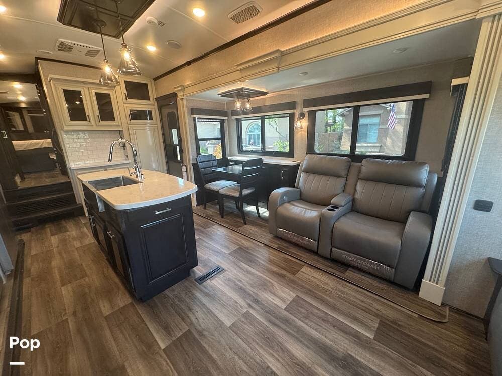 Used 2022 Jayco Pinnacle 36SSWS available in Phoenix, Arizona
