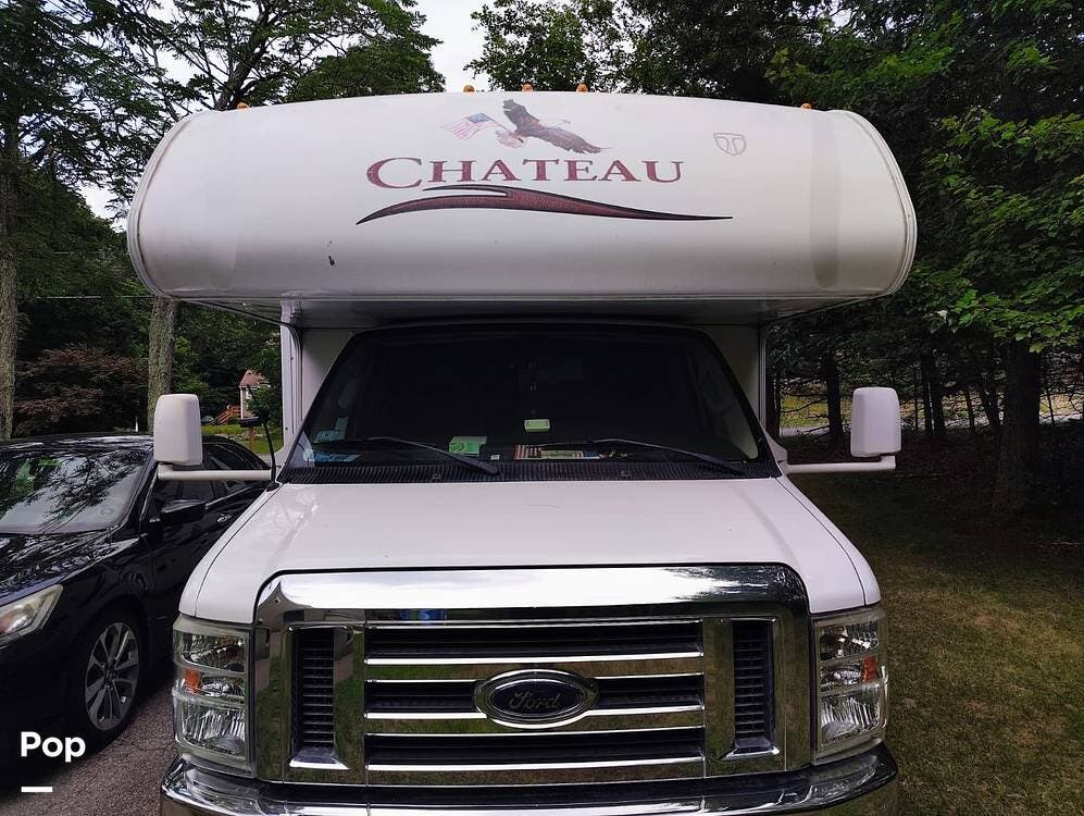 Contact us now about this 2012 Thor Motor Coach Chateau 28A! 2012 Chateau 28A by Thor Motor Coach from Pop RVs in Avon, Massachusetts