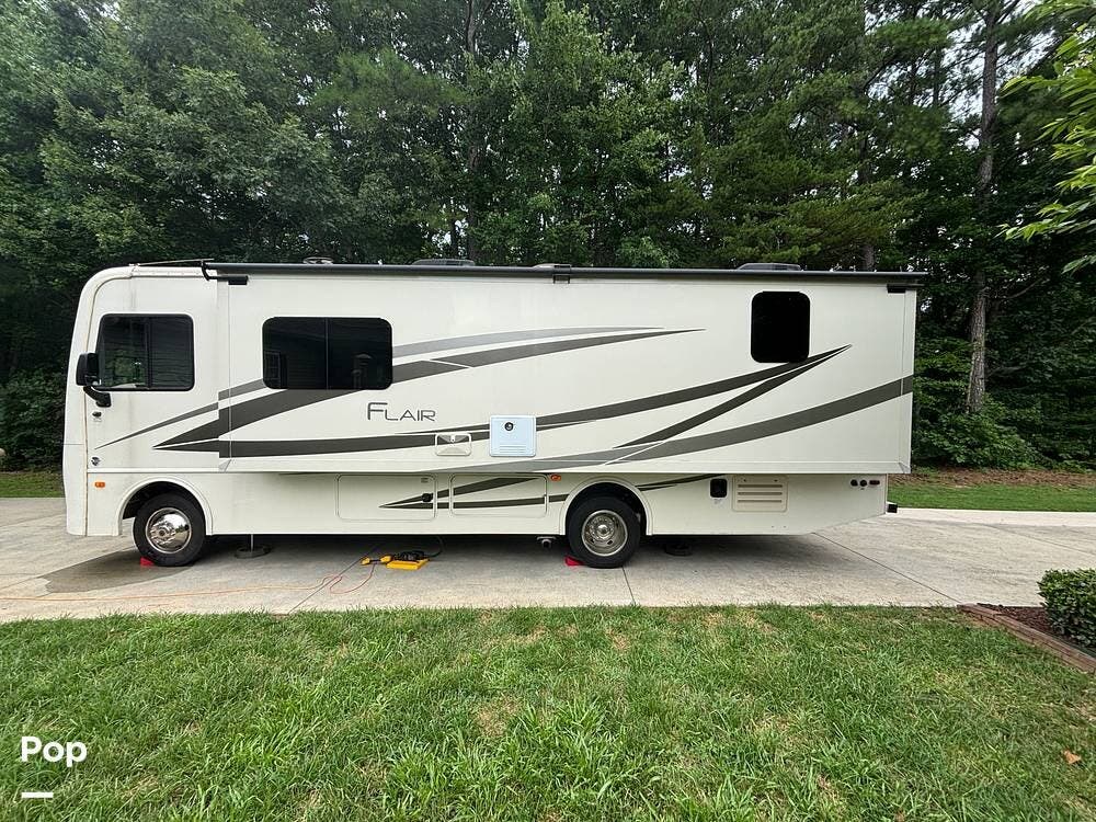 Call now about this 2019 Fleetwood Flair 29M! 2019 Fleetwood Flair 29M - Used Class A For Sale by Pop RVs in Blanch, North Carolina features Slideout, Air Conditioning, Generator, Leveling Jacks, Awning