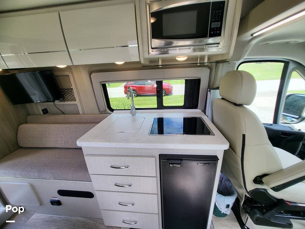 Call now about this 2023 Thor Motor Coach Rize 18G! 2023 Thor Motor Coach Rize 18G - Used Class B For Sale by Pop RVs in Edgewater, Florida features Awning, Generator, Air Conditioning