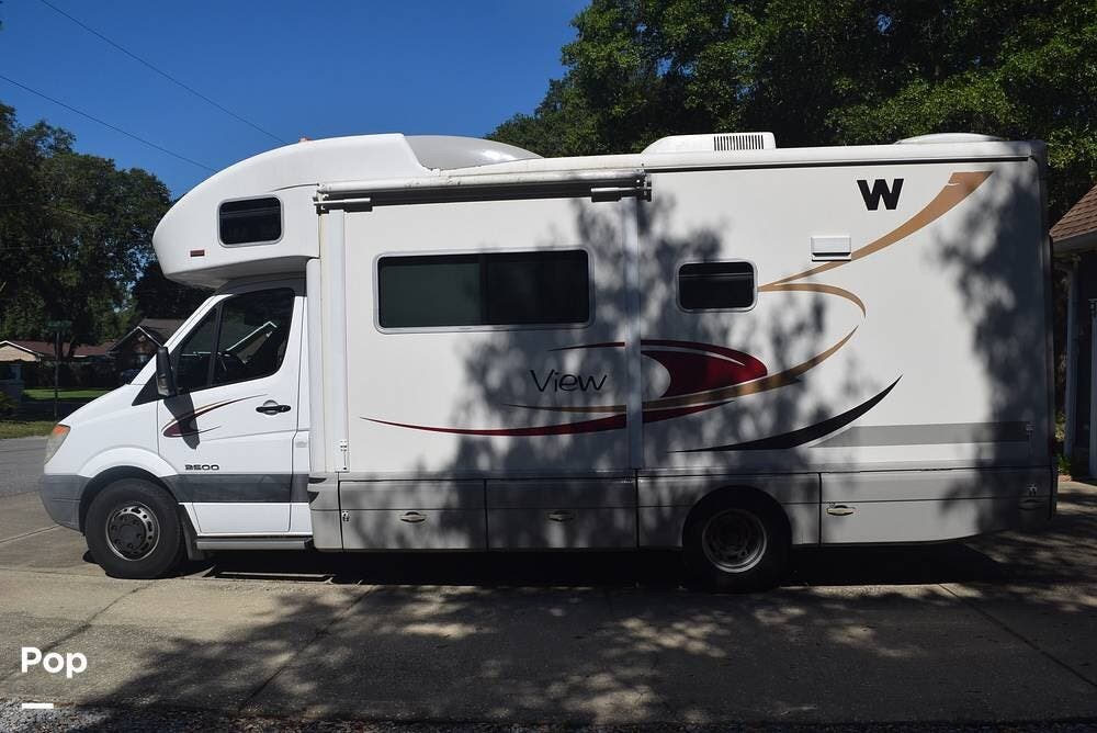 Call now about this 2008 Winnebago View 24H! 2008 Winnebago View 24H - Used Class C For Sale by Pop RVs in Milton, Florida features Awning, Air Conditioning, Slideout, Generator
