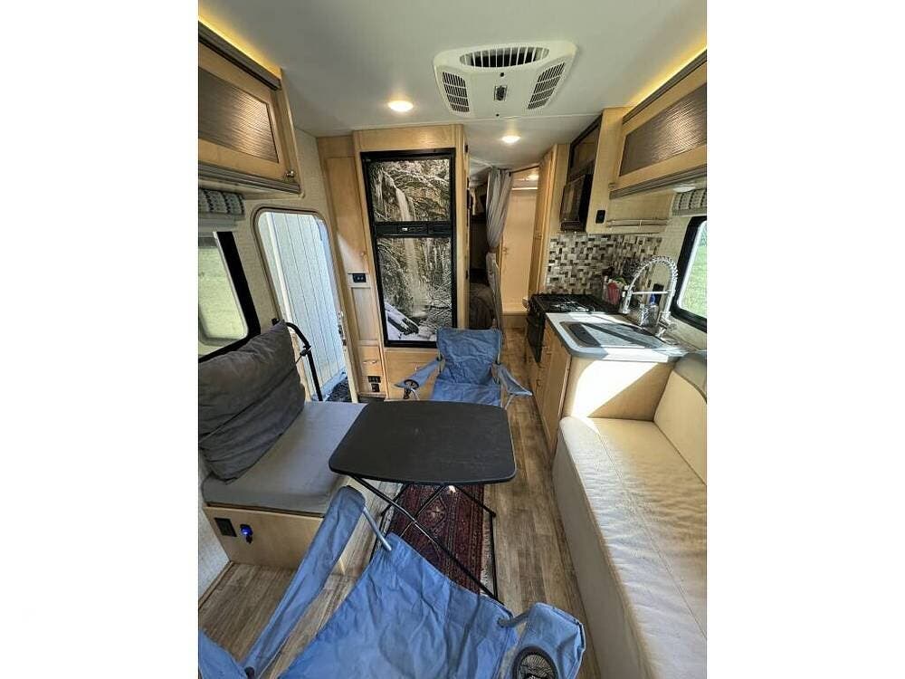 Used 2017 Winnebago Fuse 23T available in Paola, Kansas