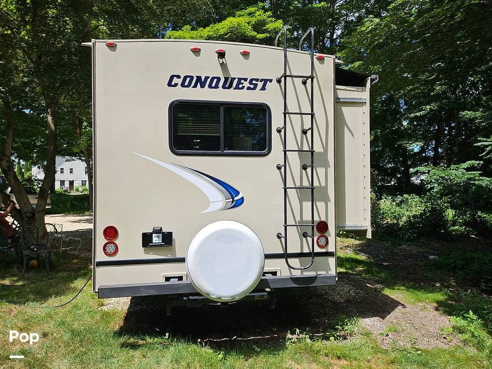 Used 2018 Gulf Stream Conquest 6317 available in East Hampton, Connecticut