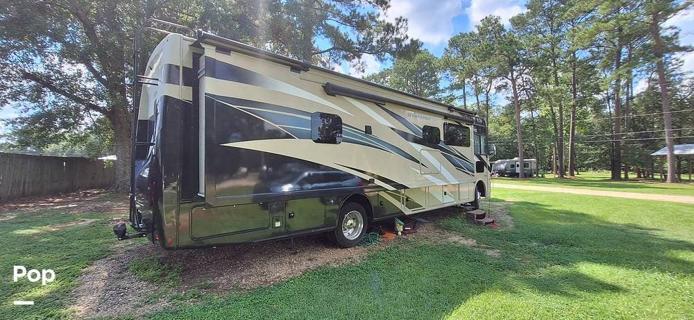 Contact us now about this 2021 Thor Motor Coach Windsport 34R! 2021 Windsport 34R by Thor Motor Coach from Pop RVs in Headland, Alabama