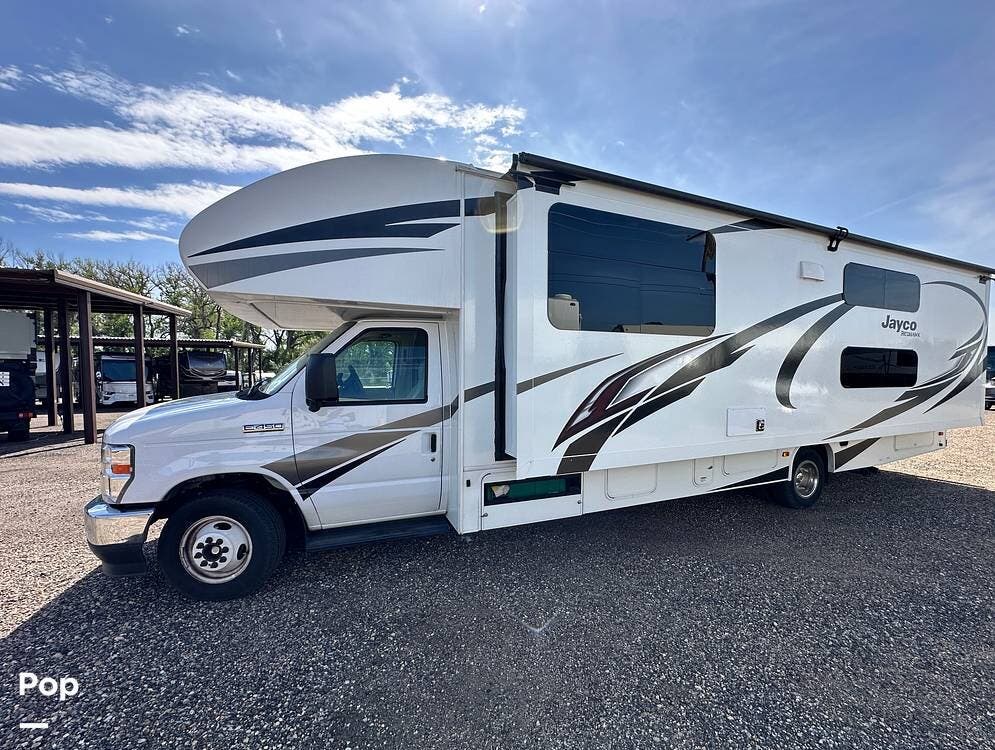Call now about this 2022 Jayco Redhawk 31F! 2022 Jayco Redhawk 31F - Used Class C For Sale by Pop RVs in Platteville, Colorado features Generator, Slideout, Awning, Air Conditioning, Leveling Jacks