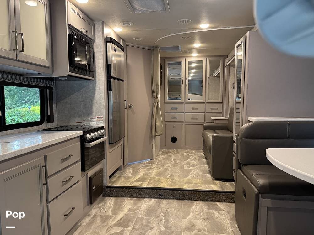 Contact us now about this 2021 Thor Motor Coach Quantum GS27! 2021 Quantum GS27 by Thor Motor Coach from Pop RVs in Madison, Alabama