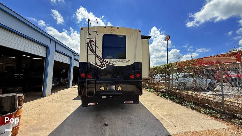 Contact us now about this 2013 Forest River Georgetown 351DS! 2013 Georgetown 351DS by Forest River from Pop RVs in San Antonio, Texas