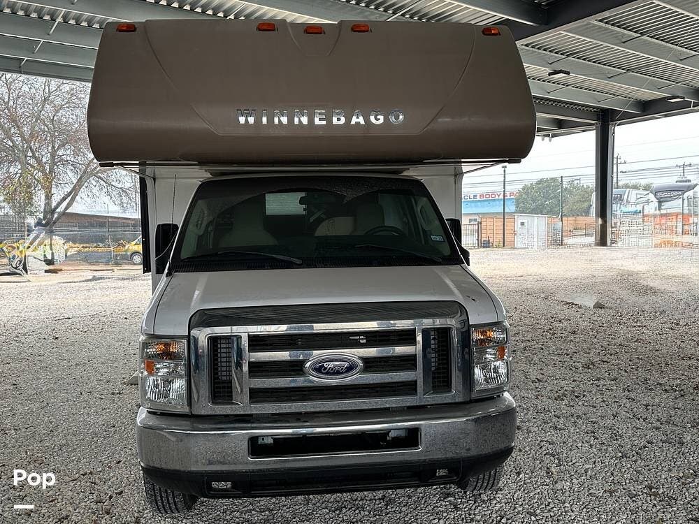 Contact us now about this 2017 Winnebago Minnie Winnie 26A! 2017 Minnie Winnie 26A by Winnebago from Pop RVs in San Antonio, Texas