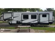 Call now about this 2022 Forest River Cardinal Limited 383BHLE! 2022 Forest River Cardinal Limited 383BHLE - Used Fifth Wheel For Sale by Pop RVs in Sevierville, Tennessee features Air Conditioning, Leveling Jacks, Slideout, Awning