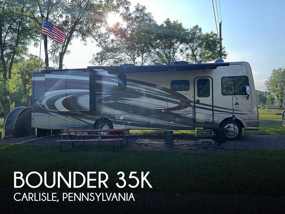 Email now about this 2018 Fleetwood Bounder 35K! Used 2018 Fleetwood Bounder 35K available in Carlisle, Pennsylvania