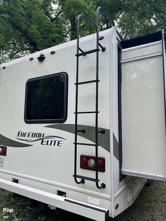 Contact us now about this 2018 Thor Motor Coach Freedom Elite 30FE! 2018 Freedom Elite 30FE by Thor Motor Coach from Pop RVs in Overland Park, Kansas