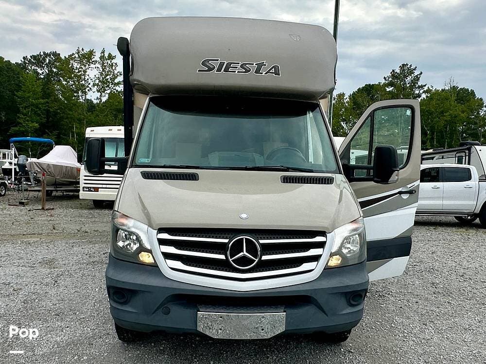 Contact us now about this 2015 Thor Motor Coach Siesta 24SA! 2015 Siesta 24SA by Thor Motor Coach from Pop RVs in Sunset Beach, North Carolina