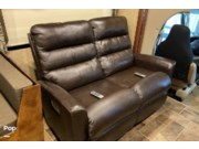 Call now about this 2017 Thor Motor Coach Four Winds 31L! 2017 Thor Motor Coach Four Winds 31L - Used Class C For Sale by Pop RVs in Paradise, Texas features Slideout, Awning, Generator, Air Conditioning