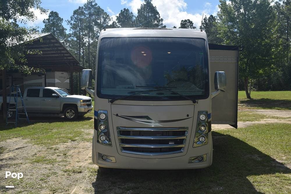 Contact us now about this 2021 Thor Motor Coach Vegas 25.6! 2021 Vegas 25.6 by Thor Motor Coach from Pop RVs in Laurel Hill, Florida