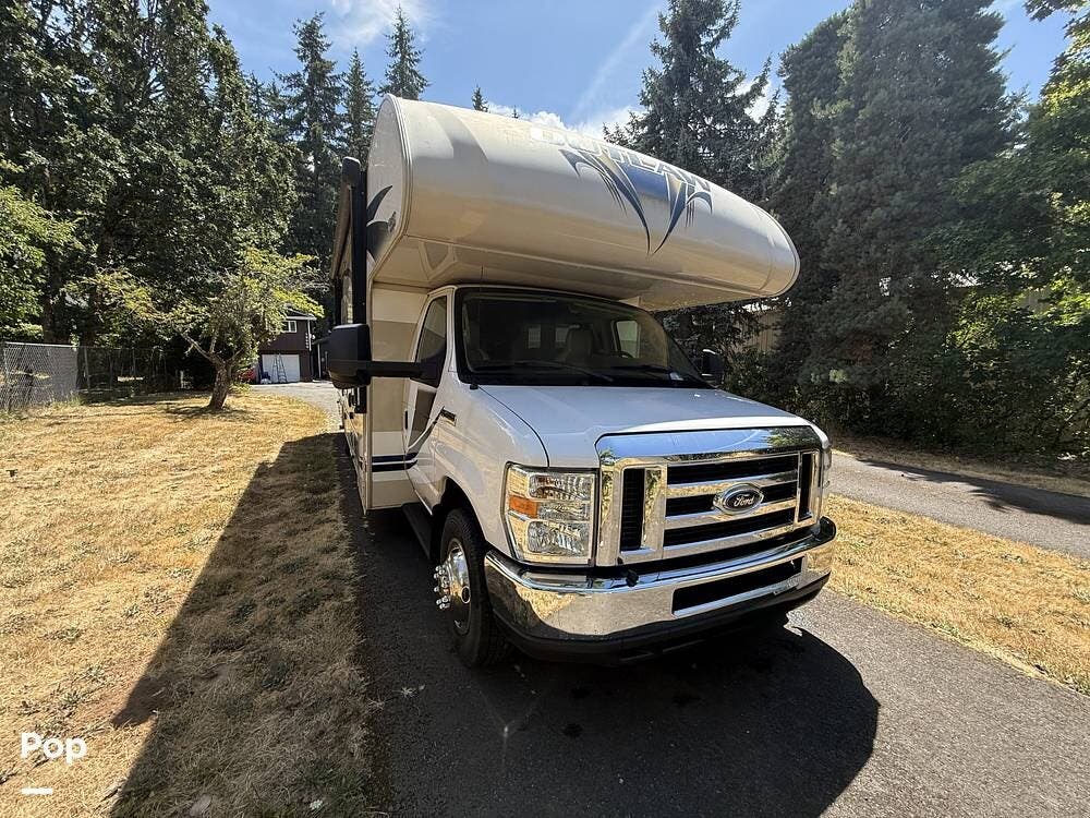 Used 2017 Thor Motor Coach Outlaw 29H available in Oregon City, Oregon