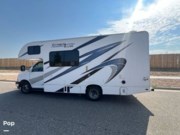 Call now about this 2021 Thor Motor Coach Freedom Elite 22HE! 2021 Thor Motor Coach Freedom Elite 22HE - Used Class C For Sale by Pop RVs in Aurora, Colorado features Awning, Generator, Air Conditioning