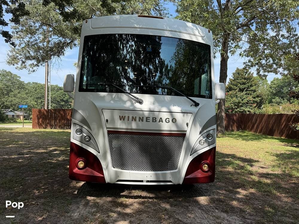 Contact us now about this 2018 Winnebago Intent 30R! 2018 Intent 30R by Winnebago from Pop RVs in Mineola, Texas