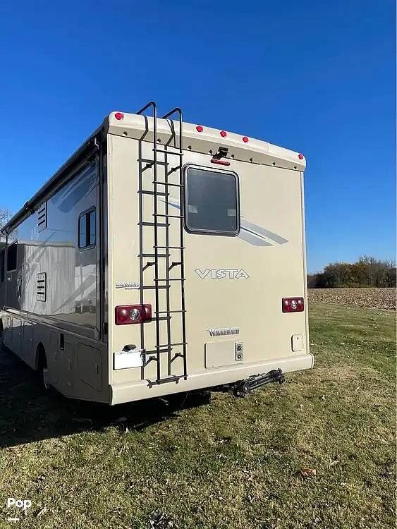 Contact us now about this 2018 Winnebago Vista 29VE! 2018 Vista 29VE by Winnebago from Pop RVs in Highland, Illinois
