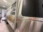 Call now about this 2023 Airstream International 27FB Twin! 2023 Airstream International 27FB Twin - Used Travel Trailer For Sale by Pop RVs in Apple Valley, Utah features Awning, Air Conditioning