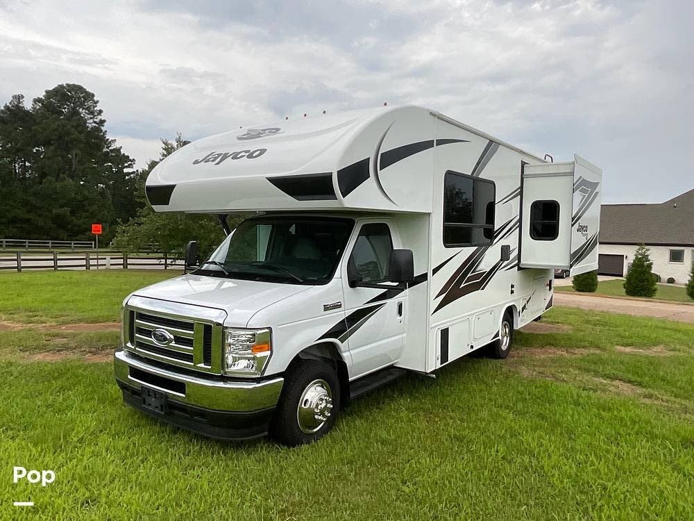 Call now about this 2024 Jayco Redhawk SE 22CF! 2024 Jayco Redhawk SE 22CF - Used Class C For Sale by Pop RVs in Inman, South Carolina features Awning, Generator, Air Conditioning, Slideout