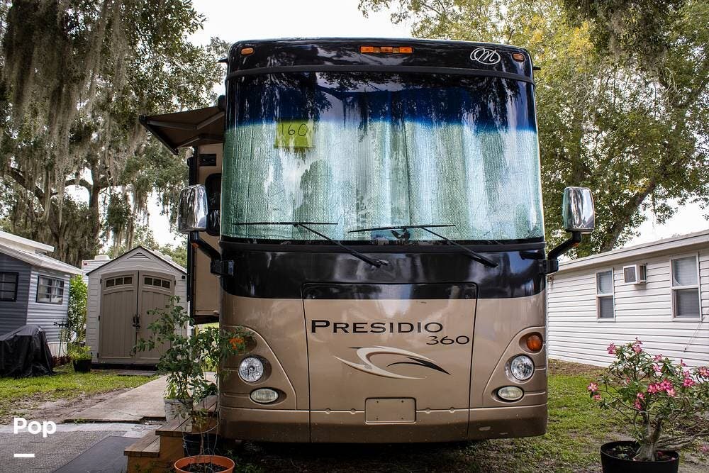 Call now about this 2008 Mandalay Presidio 360 38E! 2008 Mandalay Presidio 360 38E - Used Diesel Pusher For Sale by Pop RVs in Avon Park, Florida features Slideout, Generator, Air Conditioning, Leveling Jacks, Awning