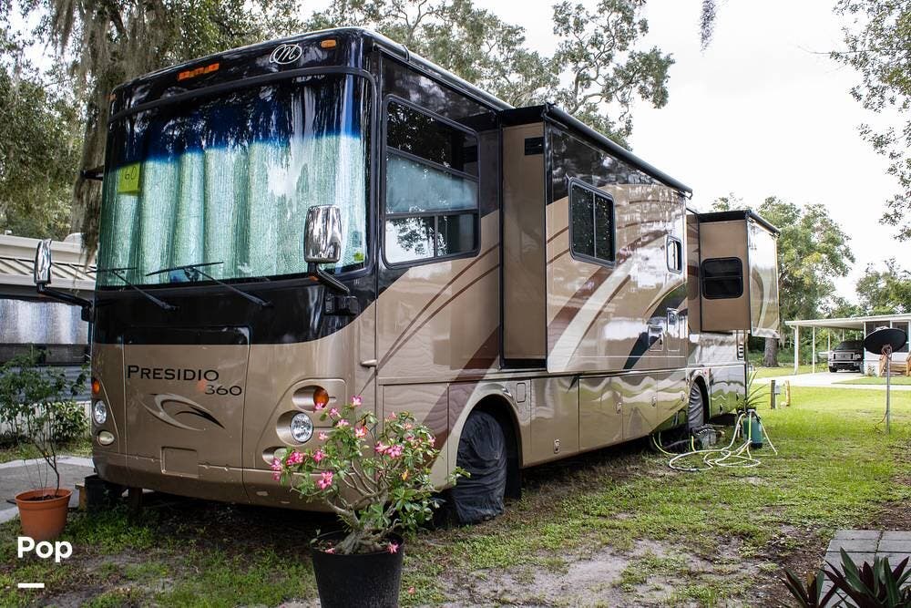 Contact us now about this 2008 Mandalay Presidio 360 38E! 2008 Presidio 360 38E by Mandalay from Pop RVs in Avon Park, Florida
