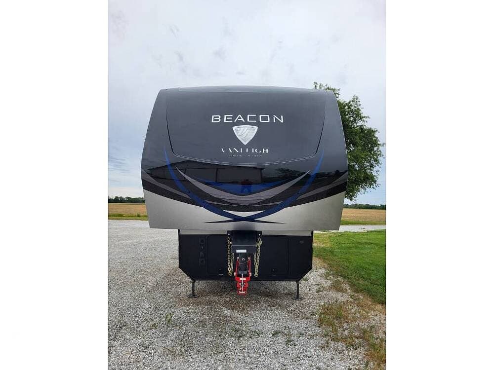 Used 2020 Vanleigh Beacon 39RLB available in Mexico, Missouri