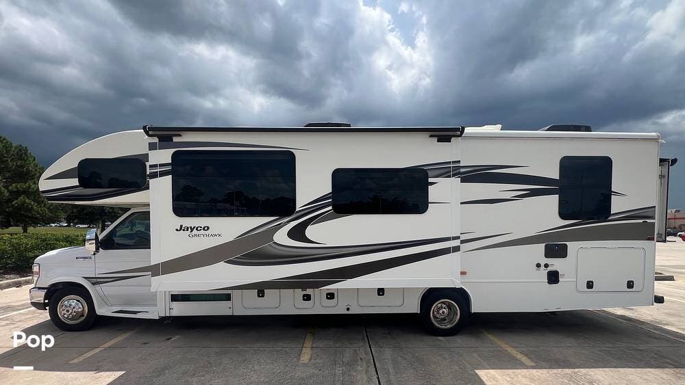 Call now about this 2019 Jayco Greyhawk 30Z! 2019 Jayco Greyhawk 30Z - Used Class C For Sale by Pop RVs in New Waverly, Texas features Leveling Jacks, Awning, Air Conditioning, Slideout, Generator