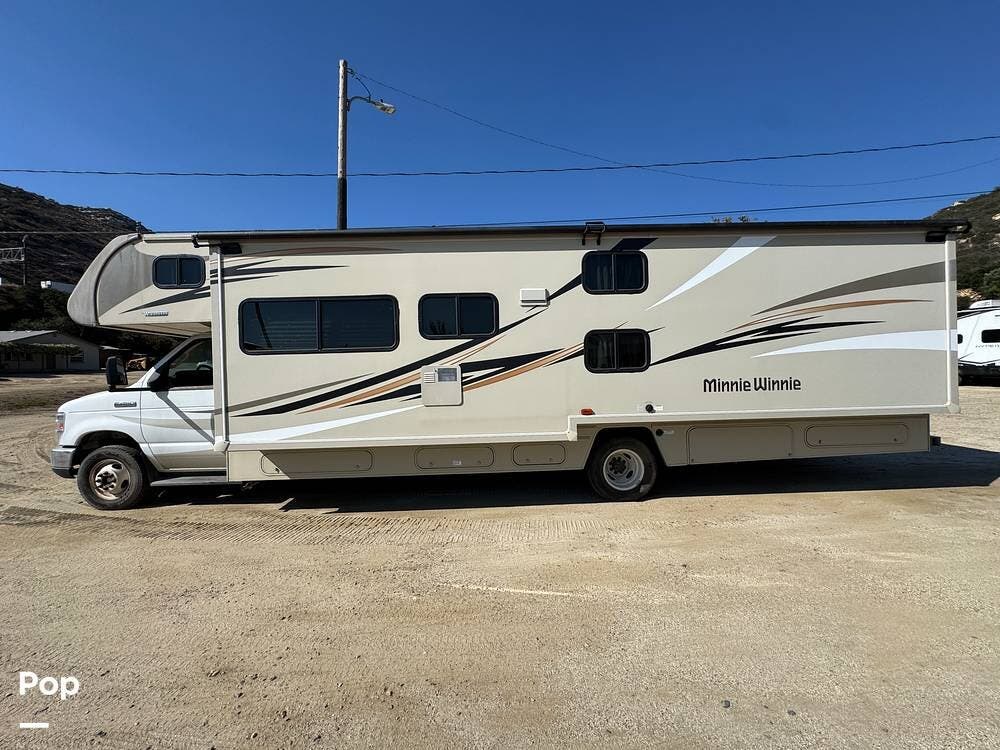 Contact us now about this 2019 Winnebago Minnie Winnie 31G! 2019 Minnie Winnie 31G by Winnebago from Pop RVs in Temecula, California