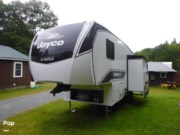 Call now about this 2024 Jayco Eagle HT 25RUC! 2024 Jayco Eagle HT 25RUC - Used Fifth Wheel For Sale by Pop RVs in Lebanon, New Hampshire features Awning, Slideout, Leveling Jacks, Air Conditioning