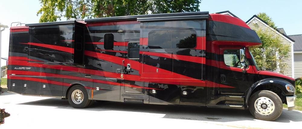 Used 2022 Tiffin Allegro Bay 38BB available in Ravenna, Ohio