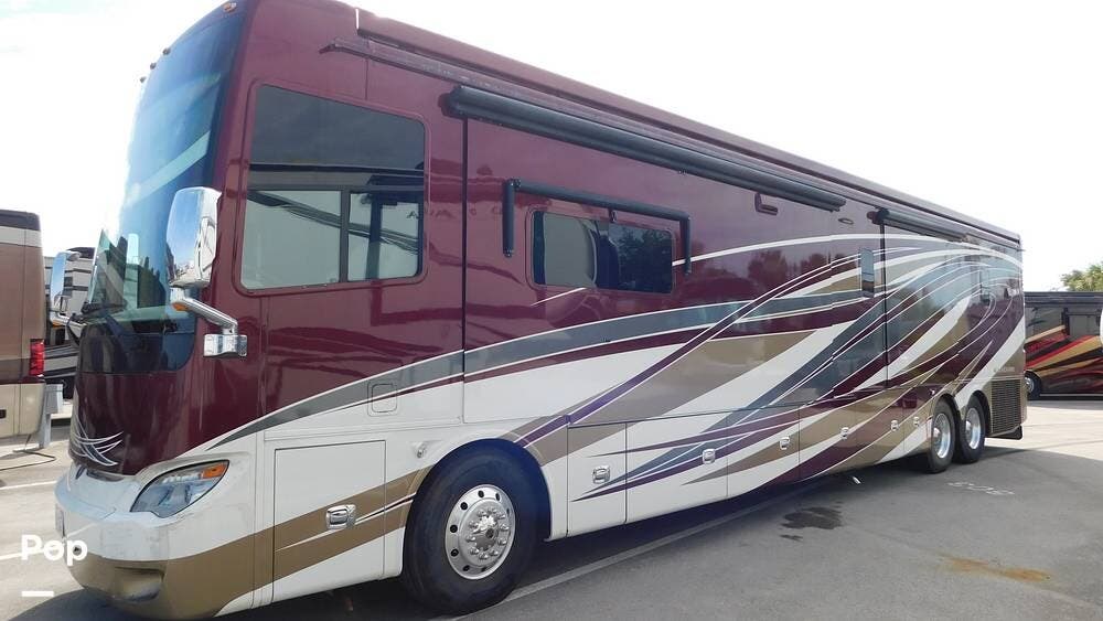 Call now about this 2016 Tiffin Allegro Bus 45 OP! 2016 Tiffin Allegro Bus 45 OP - Used Diesel Pusher For Sale by Pop RVs in Fort Pierce, Florida features Leveling Jacks, Awning, Generator, Slideout, Air Conditioning