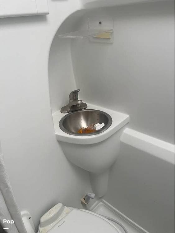 Contact us now about this 2014 Great West Vans legend ex 3500! 2014 legend ex 3500 by Great West Vans from Pop RVs in Naples, Florida