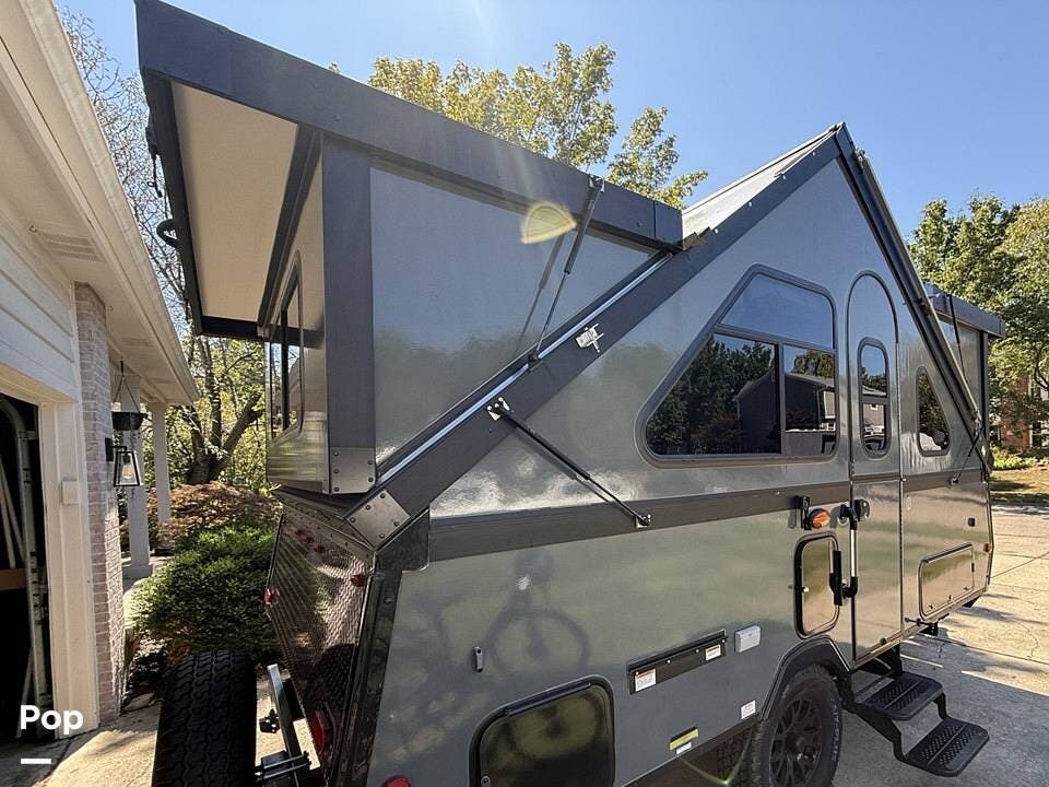 Contact us now about this 2023 Aliner Evolution 15! 2023 Evolution 15 by Aliner from Pop RVs in Gahanna, Ohio