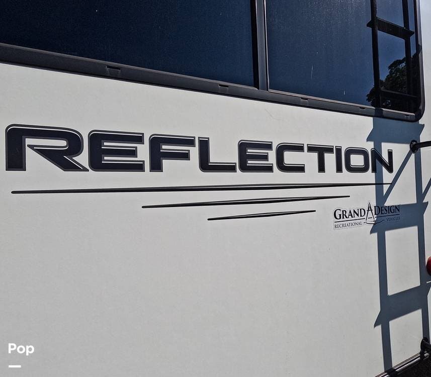 Contact us now about this 2021 Grand Design Reflection 303RLS! 2021 Reflection 303RLS by Grand Design from Pop RVs in Orange Park, Florida