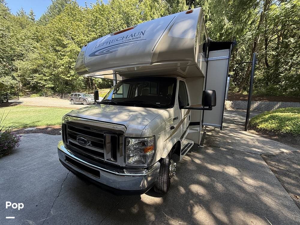 Contact us now about this 2019 Coachmen Leprechaun 311FS! 2019 Leprechaun 311FS by Coachmen from Pop RVs in Portland, Oregon