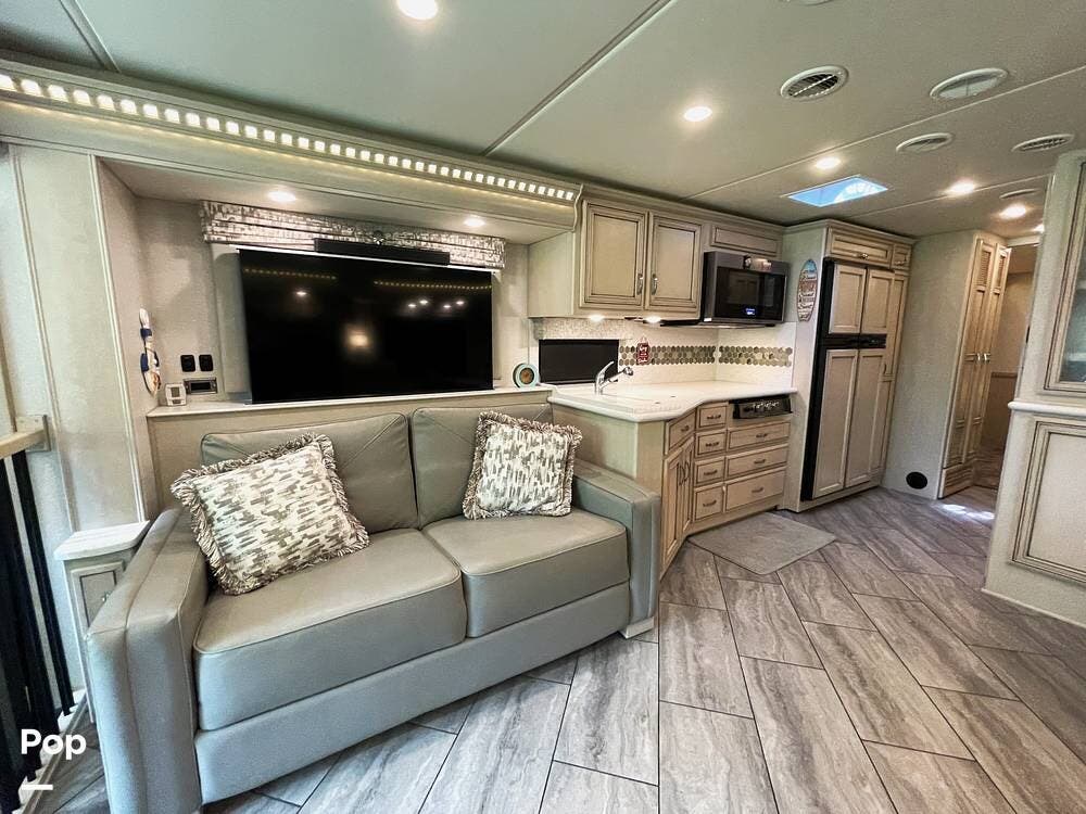 Used 2021 Newmar Bay Star 3626 available in Fairdale, Kentucky