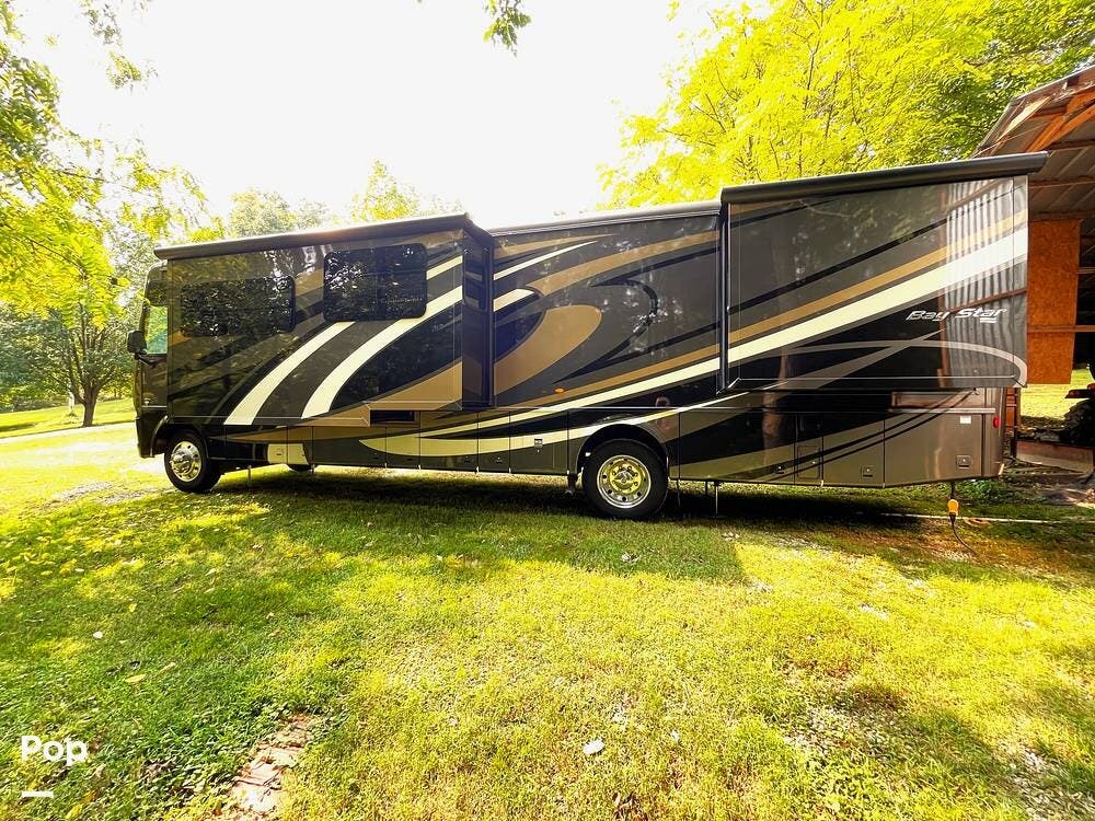 Call now about this 2021 Newmar Bay Star 3626! 2021 Newmar Bay Star 3626 - Used Class A For Sale by Pop RVs in Fairdale, Kentucky features Slideout, Air Conditioning, Leveling Jacks, Awning, Generator