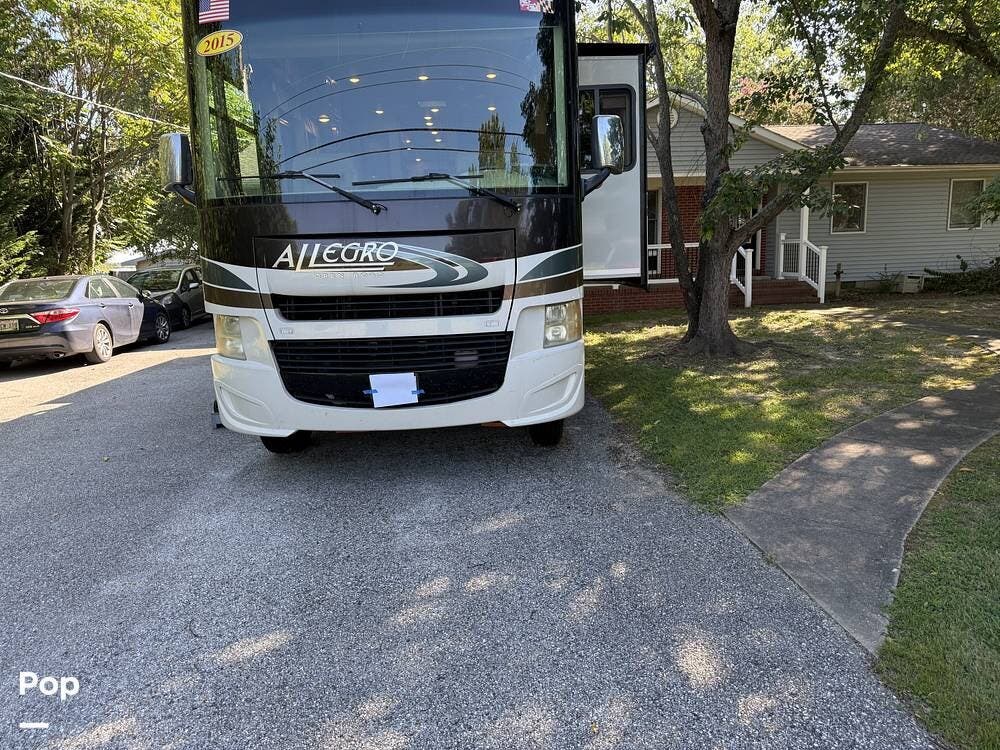 Contact us now about this 2015 Tiffin Allegro 35 QBA! 2015 Allegro 35 QBA by Tiffin from Pop RVs in Chester, Maryland