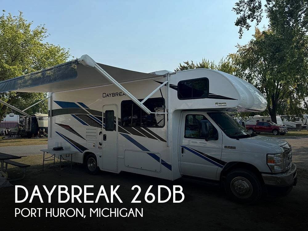 Email now about this 2021 Thor Motor Coach Daybreak 26DB! Used 2021 Thor Motor Coach Daybreak 26DB available in Port Huron, Michigan