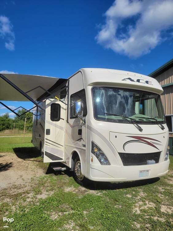 Contact us now about this 2018 Thor Motor Coach A.C.E. 29.4! 2018 A.C.E. 29.4 by Thor Motor Coach from Pop RVs in Lake Mills, Wisconsin