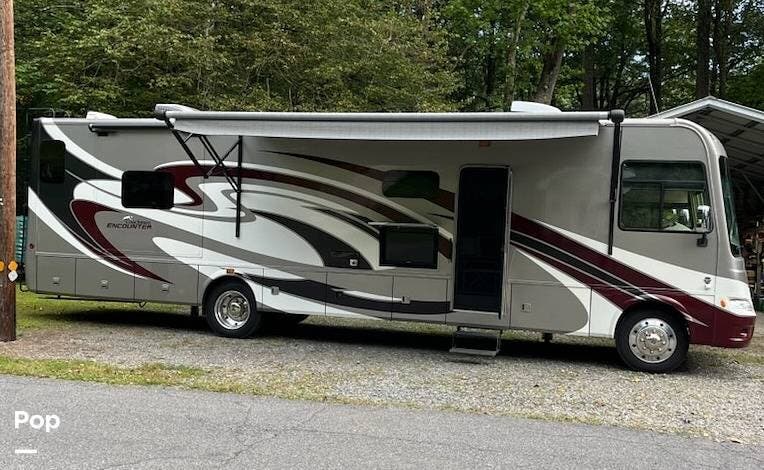 Contact us now about this 2015 Coachmen Encounter 37LS! 2015 Encounter 37LS by Coachmen from Pop RVs in Stewartsville, New Jersey
