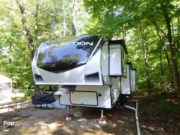 Contact us now about this 2022 Grand Design Reflection 311BHS! 2022 Reflection 311BHS by Grand Design from Pop RVs in Rochester, New Hampshire