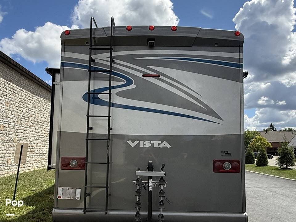 Contact us now about this 2015 Winnebago Vista 35B! 2015 Vista 35B by Winnebago from Pop RVs in Powell, Ohio