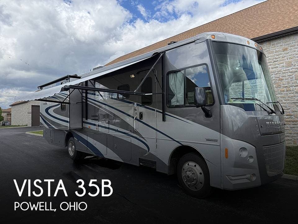 Email now about this 2015 Winnebago Vista 35B! Used 2015 Winnebago Vista 35B available in Powell, Ohio