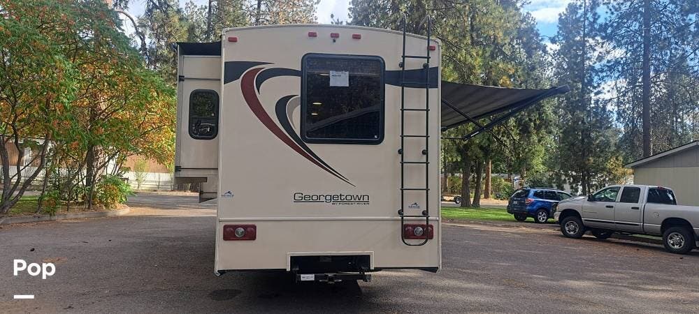 Call now about this 2017 Forest River Georgetown GT3 30X3! 2017 Forest River Georgetown GT3 30X3 - Used Class A For Sale by Pop RVs in Post Falls, Idaho features Air Conditioning, Slideout, Generator, Awning, Leveling Jacks